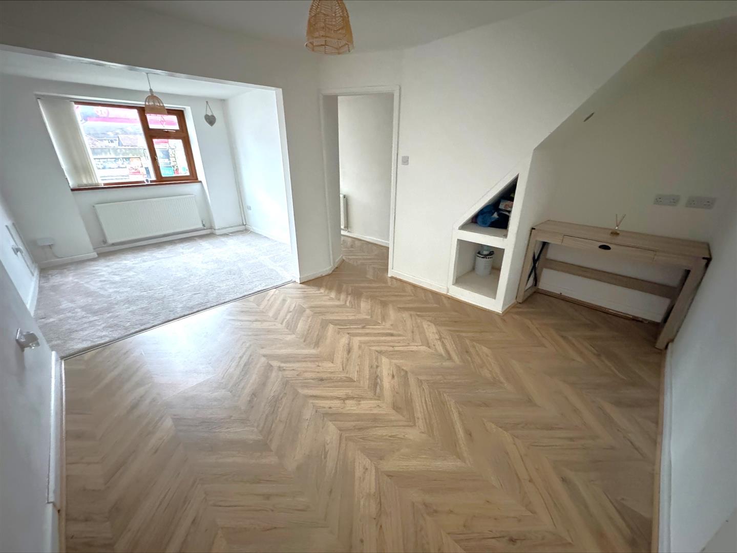 Panteg, Felinfoel, Llanelli, SA15 3TE